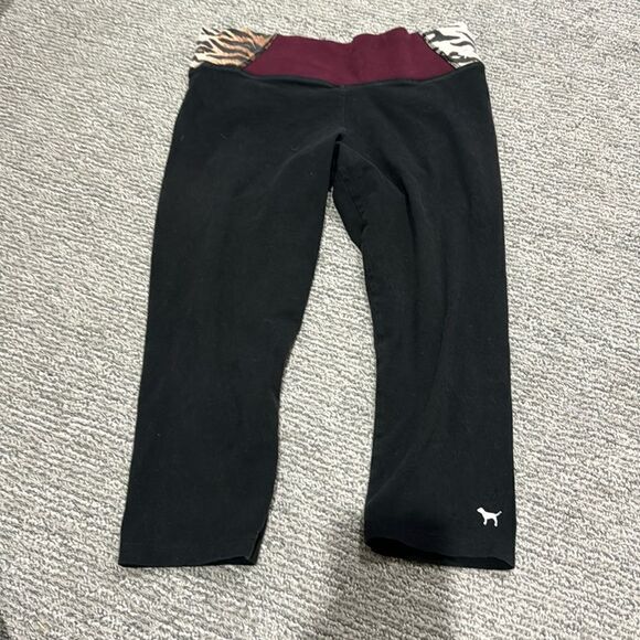 Pink yoga pants - Picture 1 of 2
